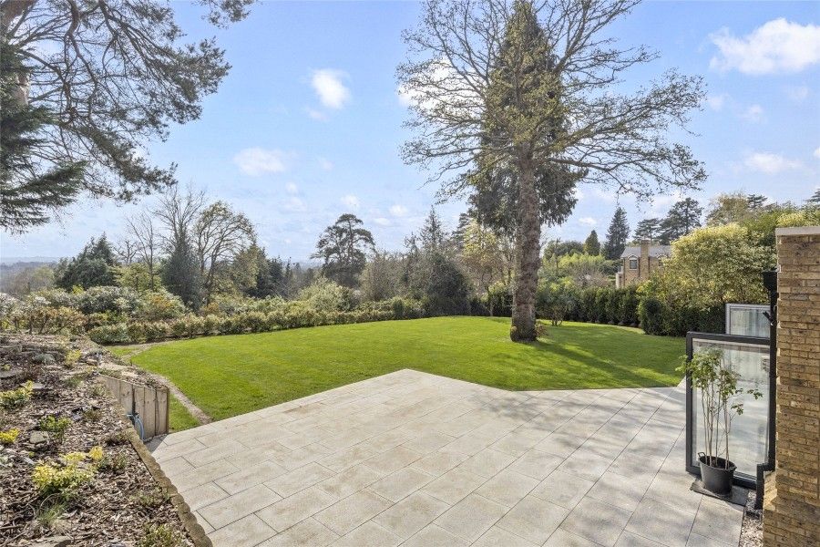 Additional image 2 of 7 bed detached house to rentHook Heath, Woking, Surrey GU22