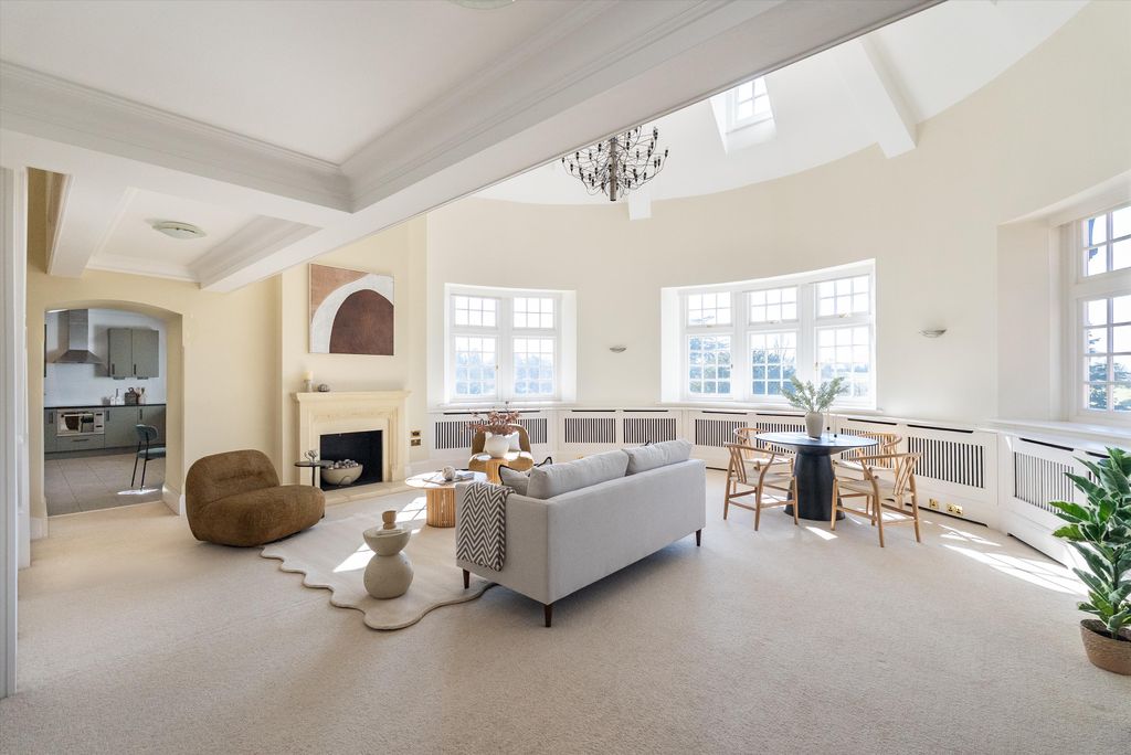 Additional image 16 of 3 bed flat to rentOckham Lane, Cobham, Surrey KT11