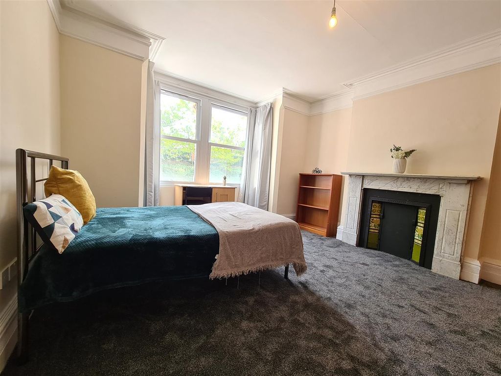 9 bed shared accommodation to rent136 Tenison Road, Cambridge CB1 photo 3