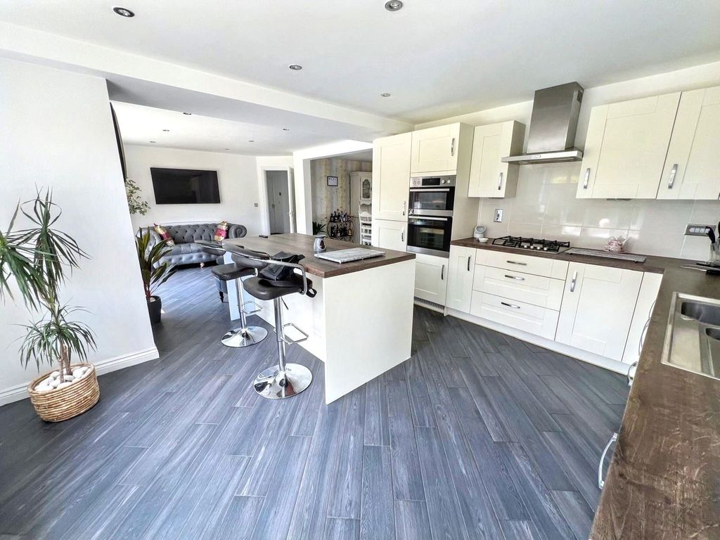 Additional image 19 of 4 bed detached house to rentSaltwick Gardens, Whitley Bay NE25