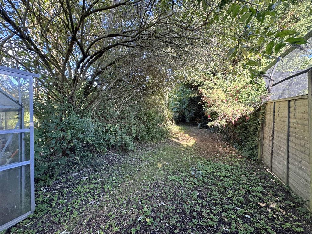 Additional image 12 of 3 bed semi-detached house to rentDoughty Street, Stamford PE9