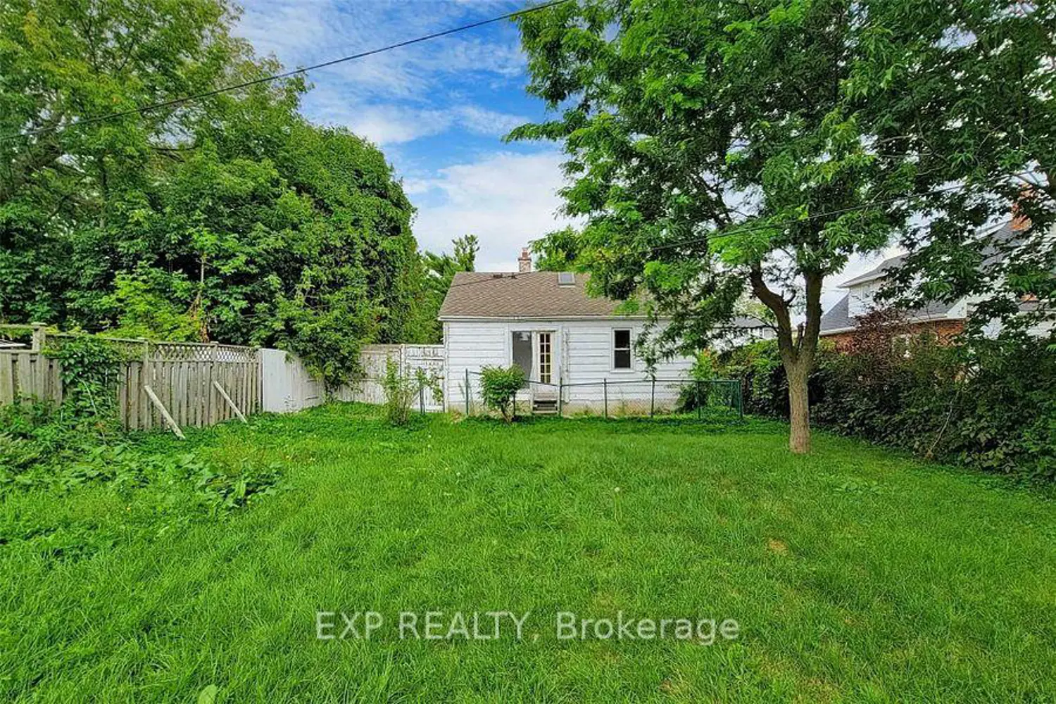 Additional image 16 of 563 Devon Avenue