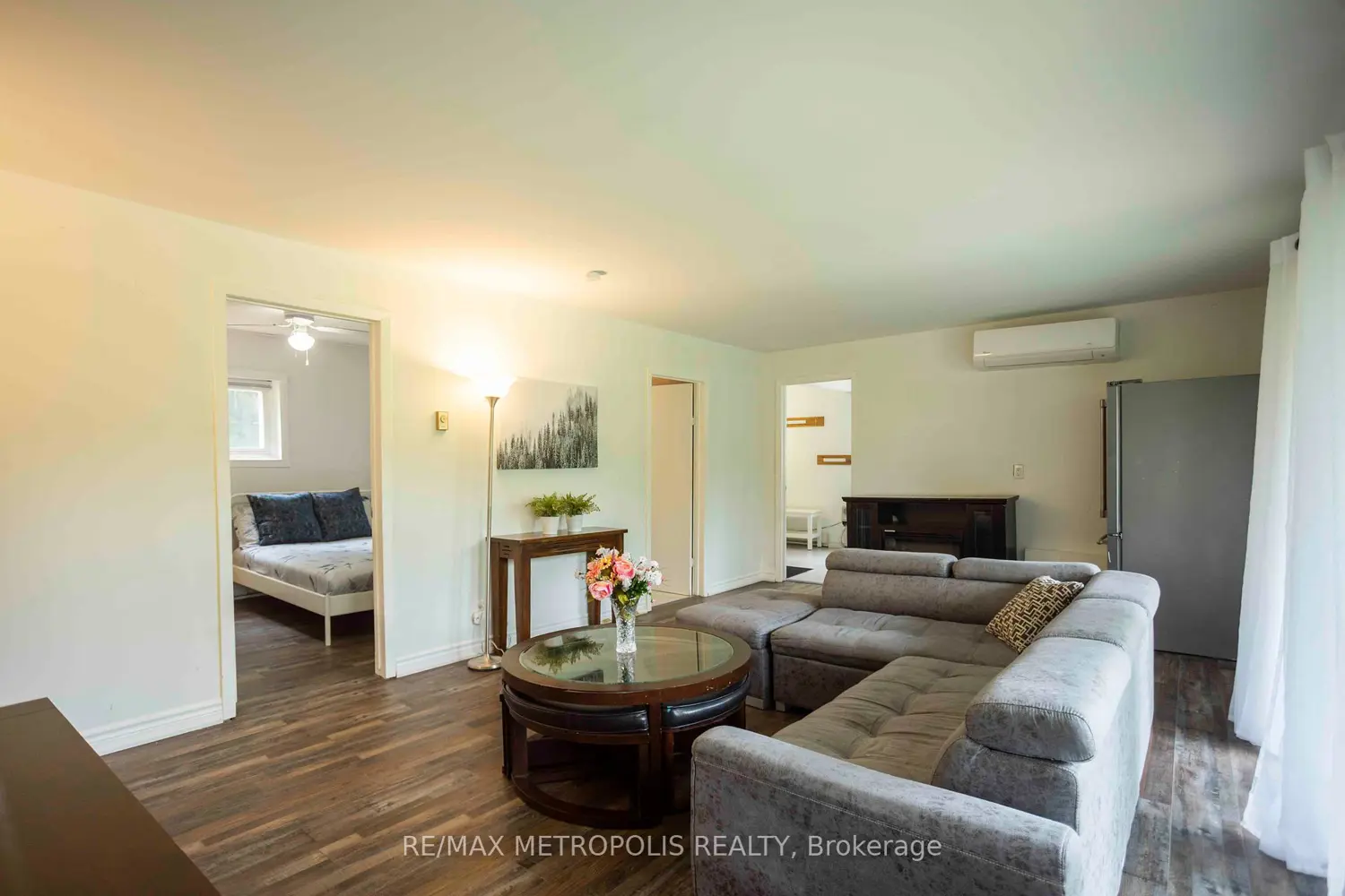 Additional image 9 of 56 Georgian Manor Drive