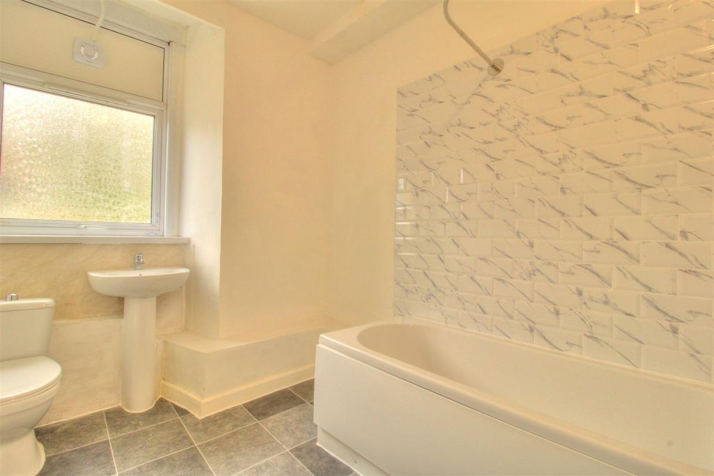 Additional image 5 of 1 bed flat to rentOffice Street, Porth CF39