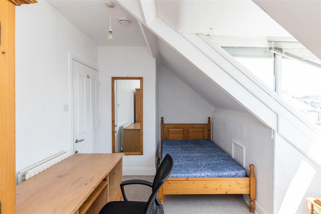 Additional image 15 of 6 bed shared accommodation to rentFalmouth Road, Heaton, Newcastle Upon Tyne NE6