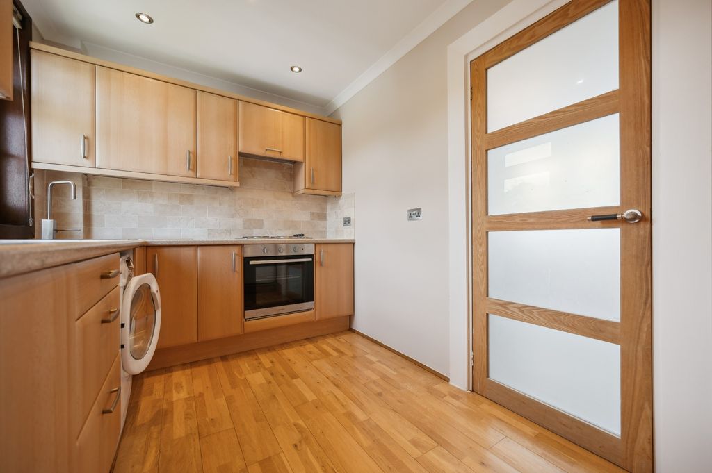 Additional image 5 of 2 bed flat to rentCedar Avenue, Mountblow, Clydebank G81