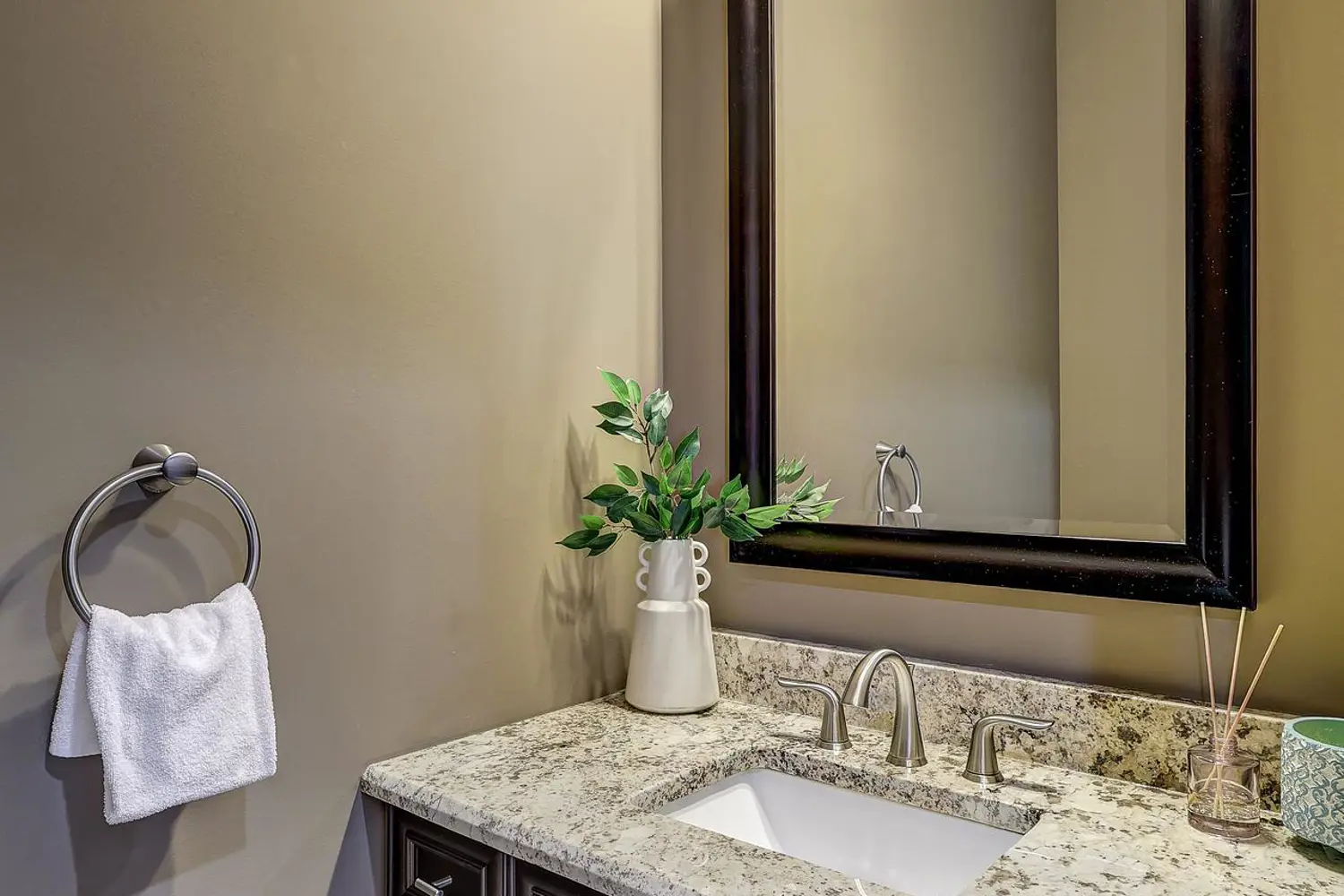 Additional image 8 of 22060 Nissouri Road