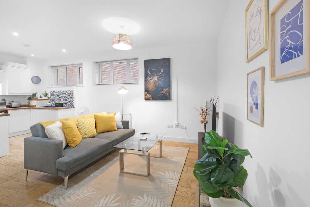 Additional image 14 of 1 bed flat to rentEaston Street, High Wycombe HP11