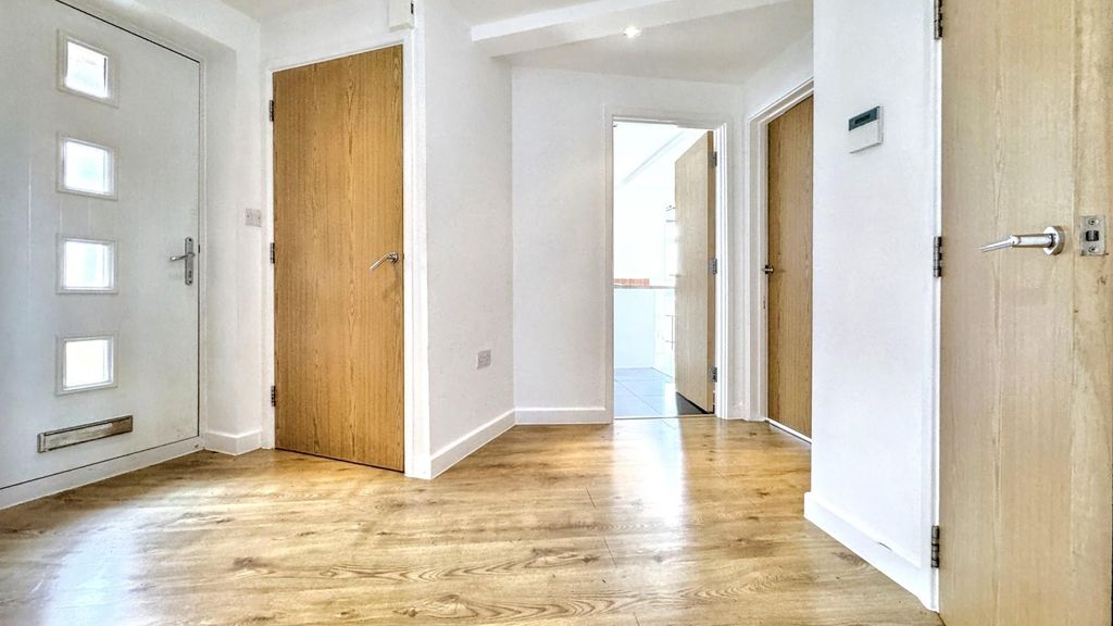 Additional image 21 of 4 bed end terrace house to rentAshley Mews, Portview Road, Bristol BS11