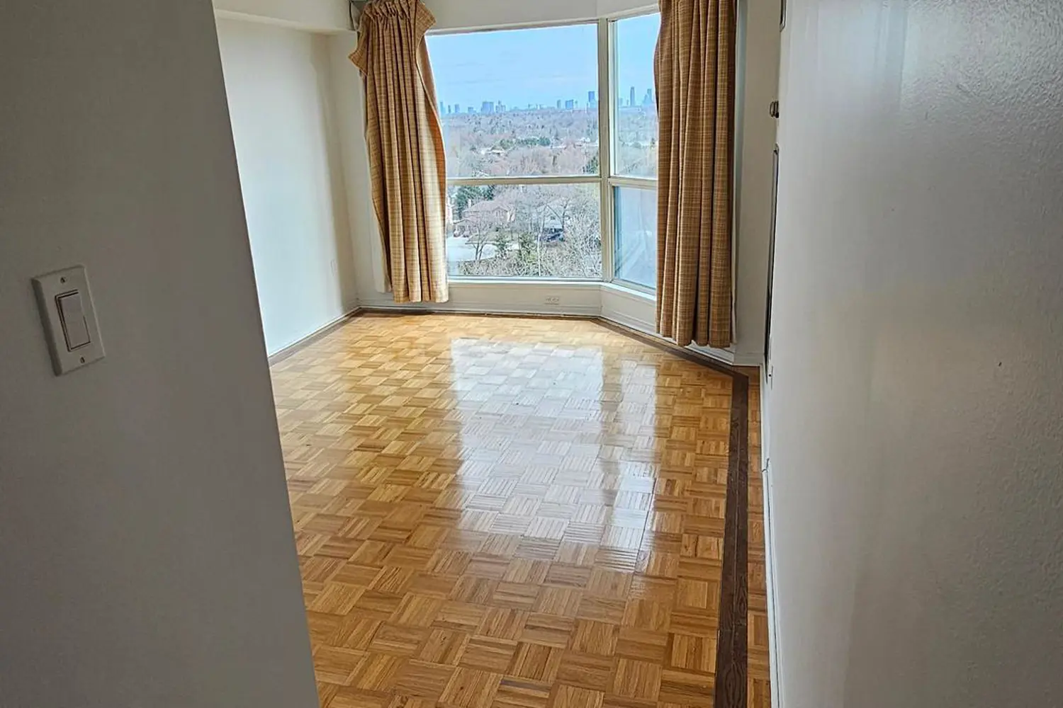 Additional image 4 of 2155 Burnhamthorpe Road 1103