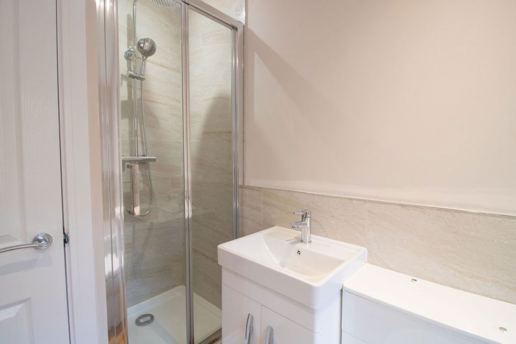 Additional image 22 of 3 bed property to rent22 David Street, Blackwood NP12