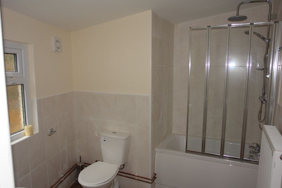 Additional image 5 of 3 bed end terrace house to rentBridge Street, Abertillery NP13