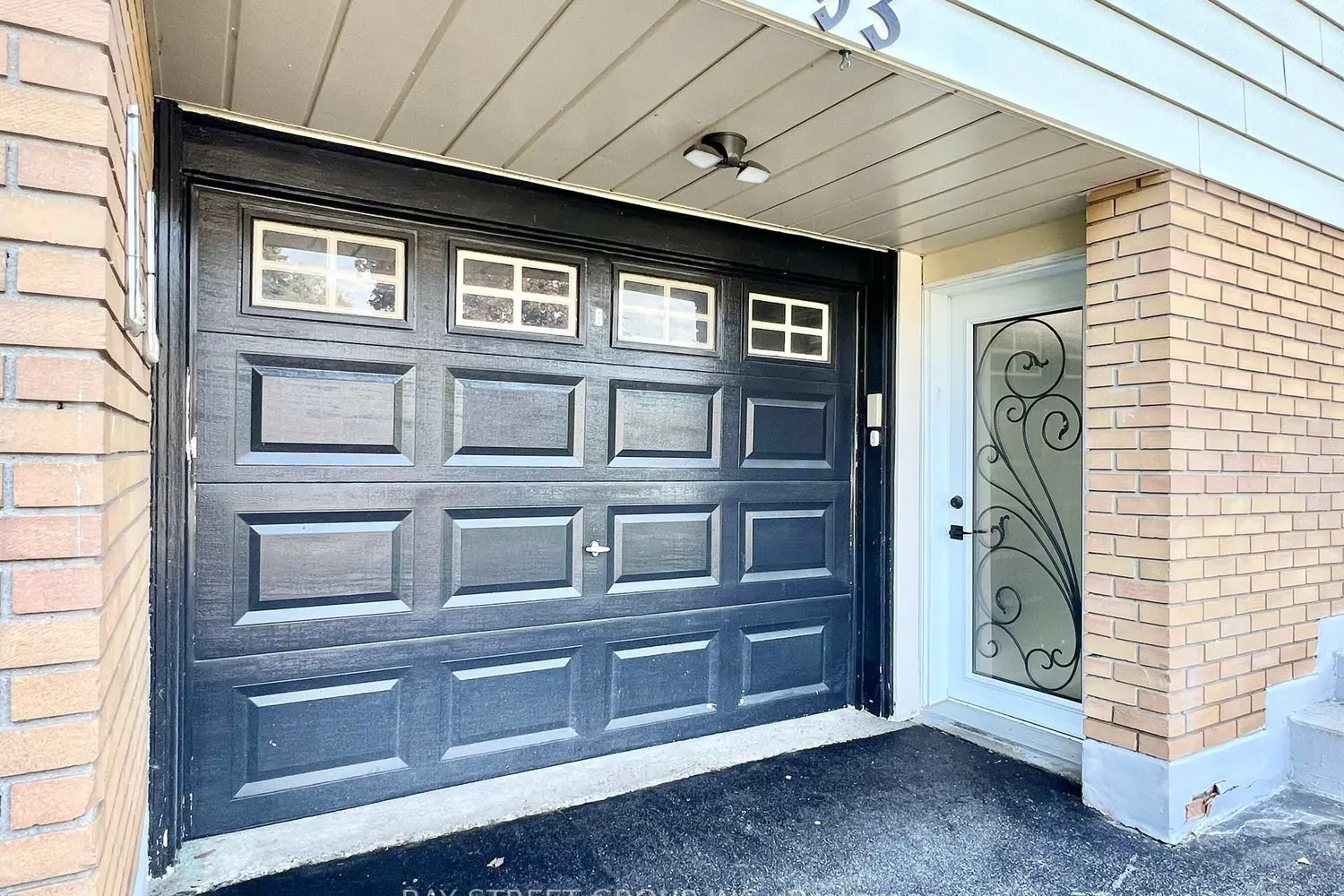 93 Parkway Avenue photo 2