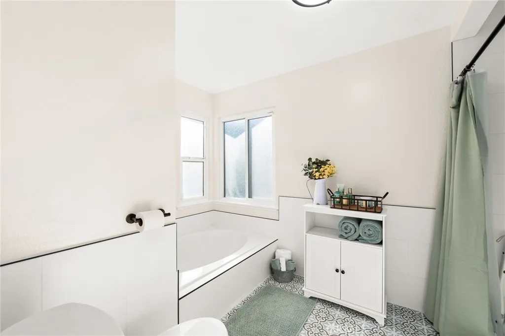 Additional image 118 of 5 Los Felis, Pomona, CA 91766