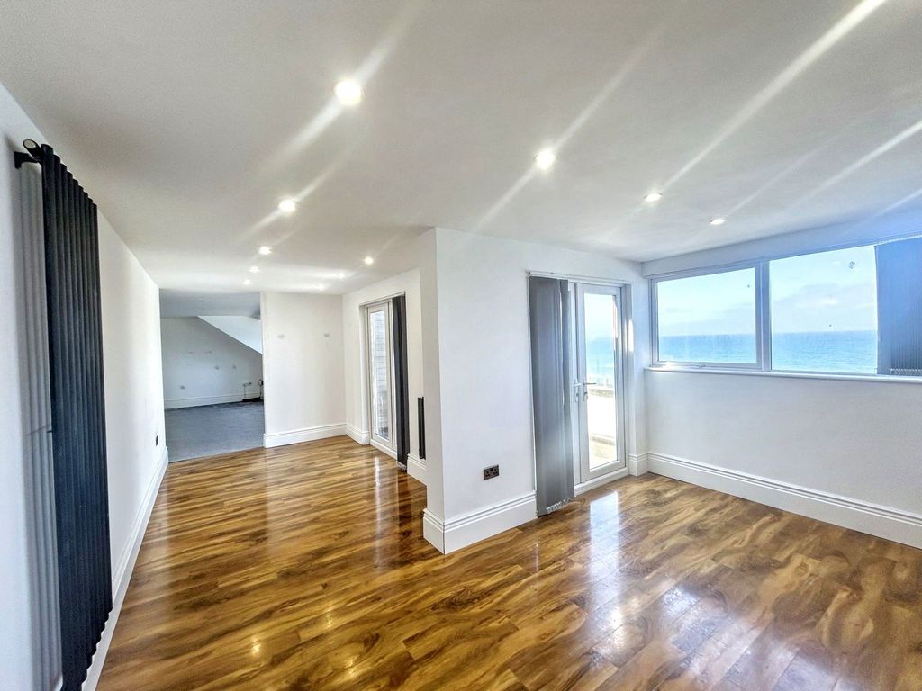 Additional image 4 of 4 bed flat to rentEsplanade, Whitley Bay NE26
