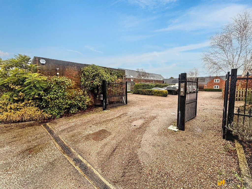 Additional image 49 of 4 bed detached house to rentMedina, Broad Lane, Grappenhall, Warrington WA4