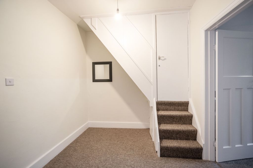 Additional image 5 of 3 bed flat to rentDownend Road, Downend, Bristol, Gloucestershire BS16