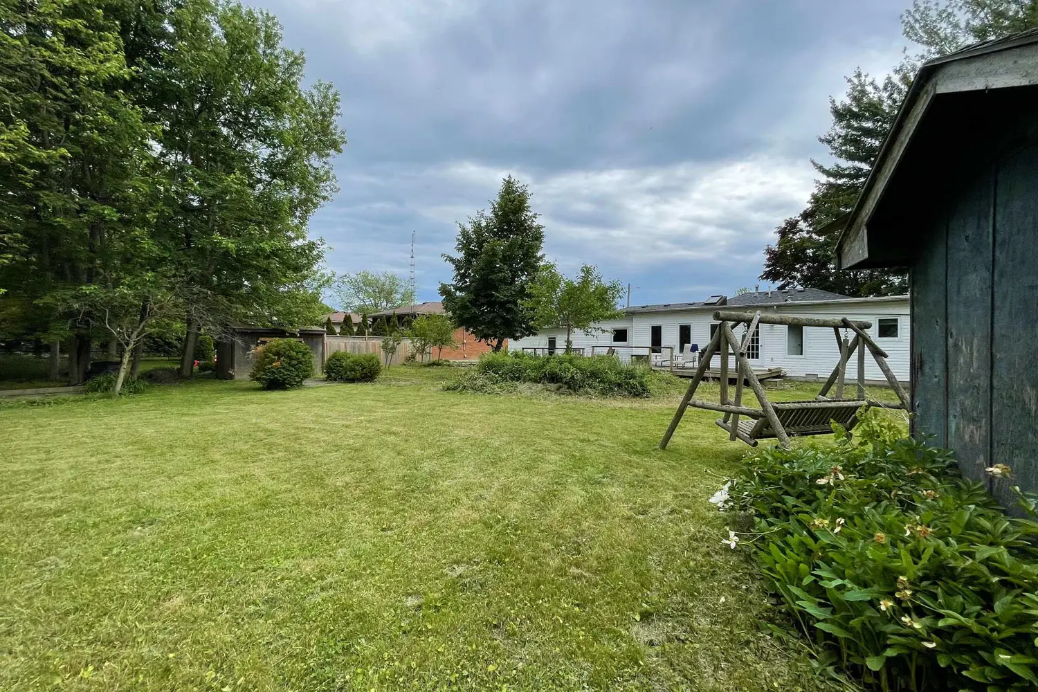 Additional image 20 of 335 Robson Road