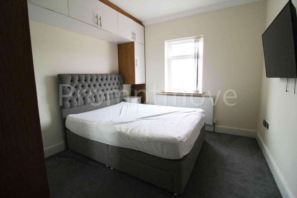 Additional image 7 of 9 bed property to rentDunstable Road, Luton LU4