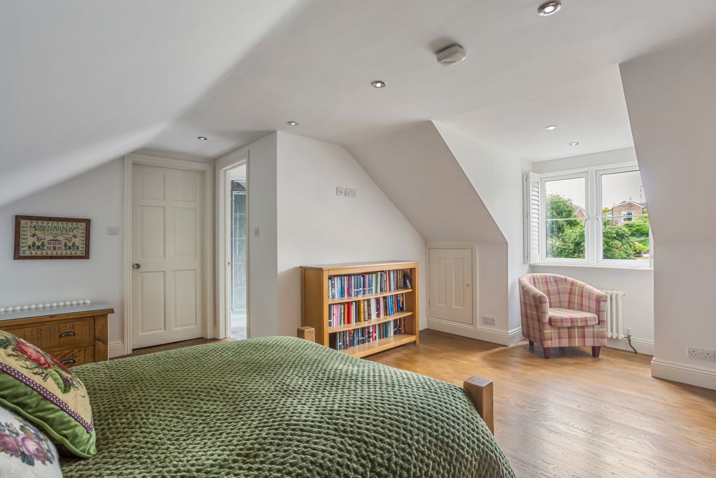 Additional image 15 of 3 bed town house to rentHigh Street, Hungerford RG17