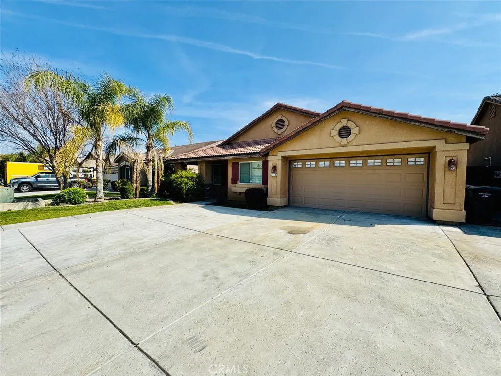 Additional image 3 of 5310 Sweitzer Lake St, Bakersfield, CA 93314