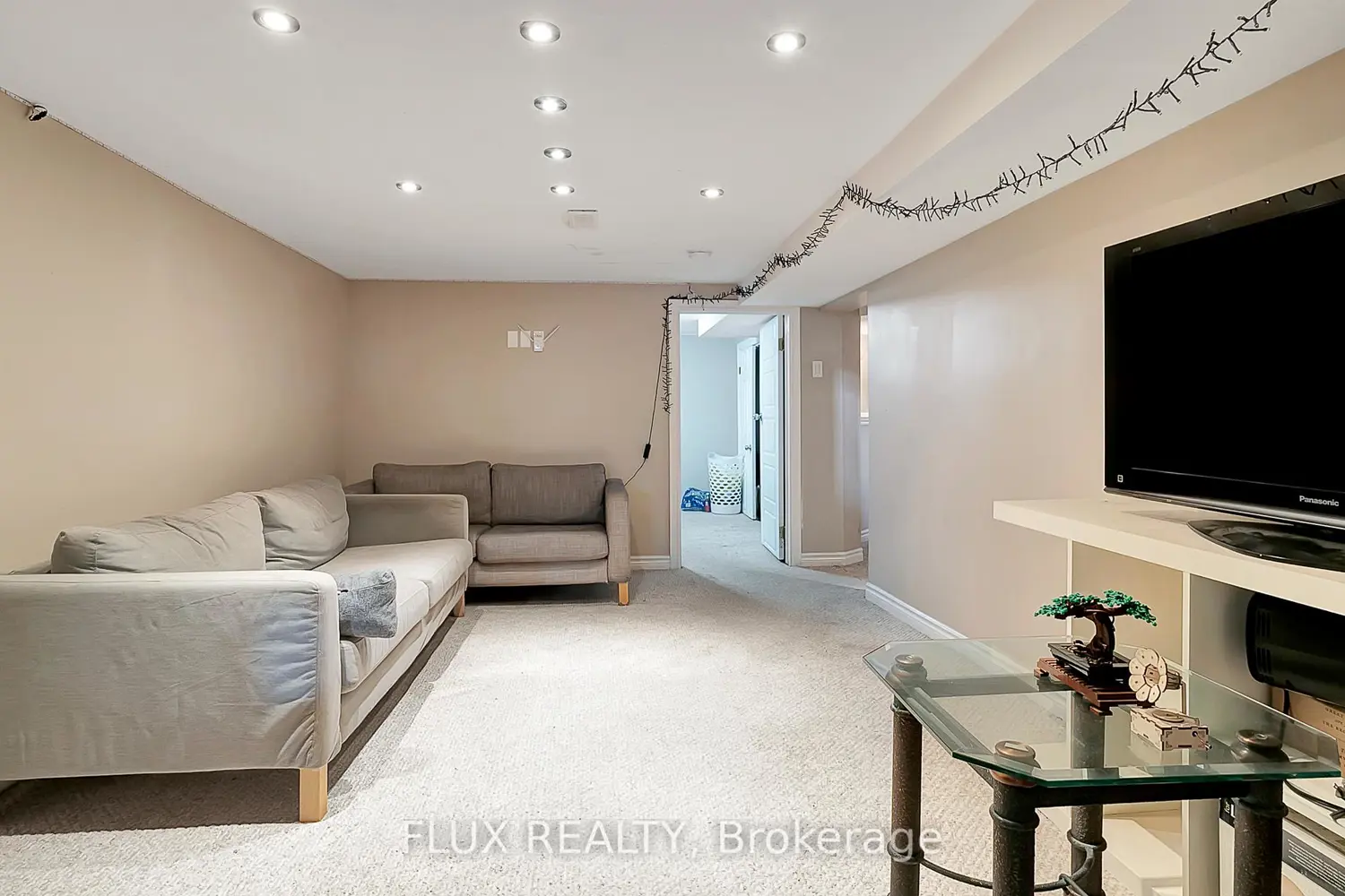 Additional image 14 of 1392 Doon Village Road