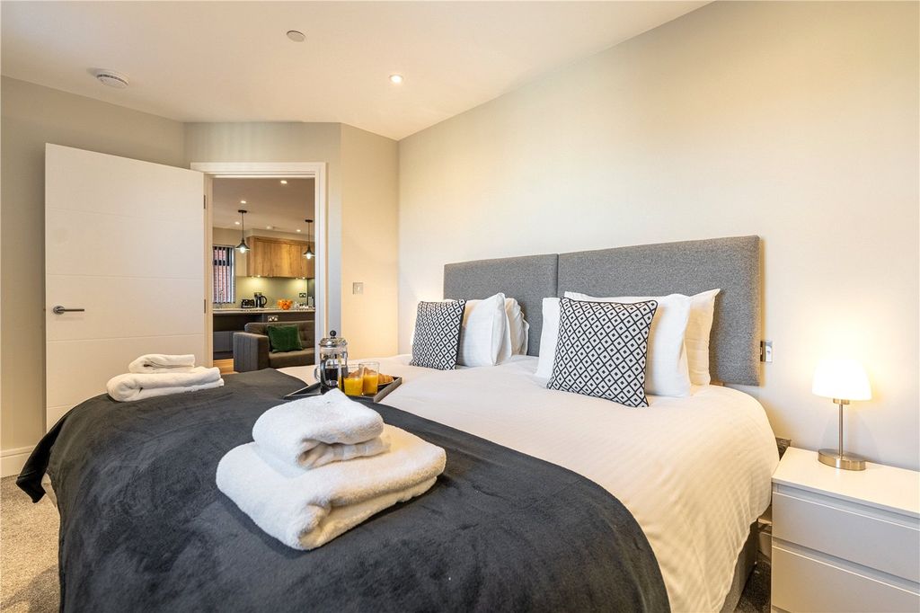 Additional image 4 of 2 bed flat to rentBond House, Oxford Road, Reading RG1