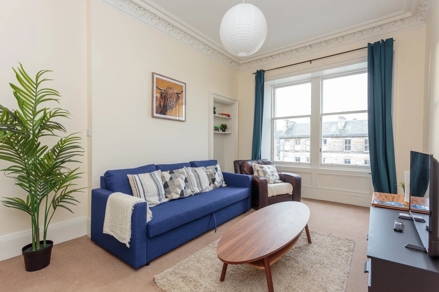 2 Bed Flat, Leith Walk, EH6, N1 7GU