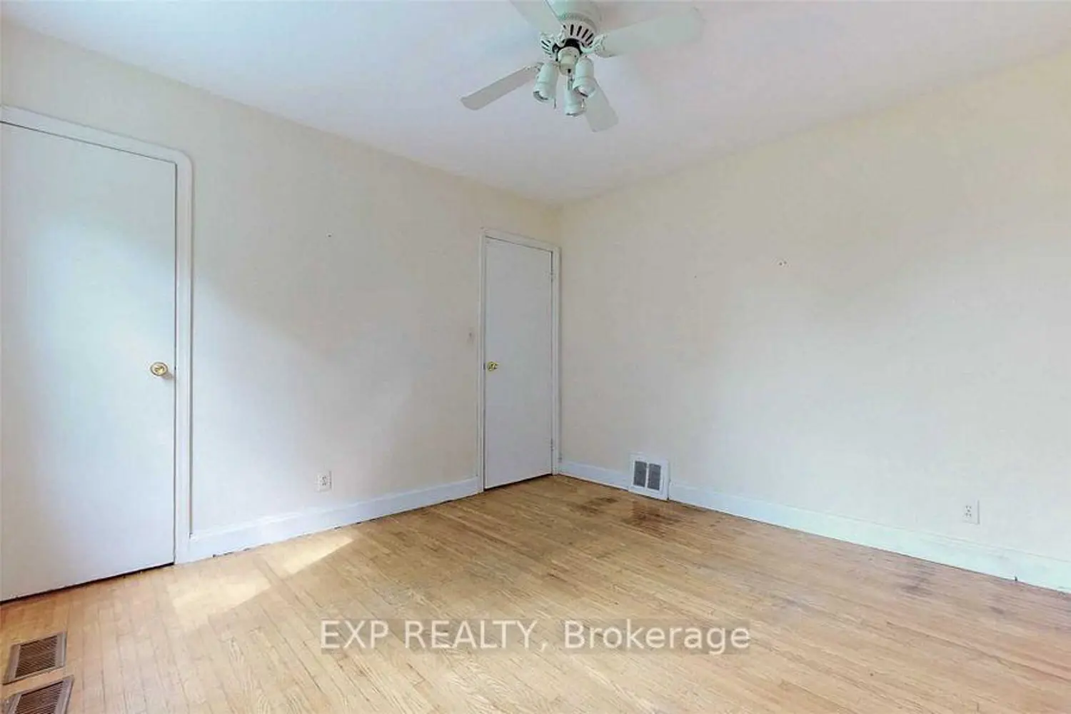 Additional image 13 of 563 Devon Avenue