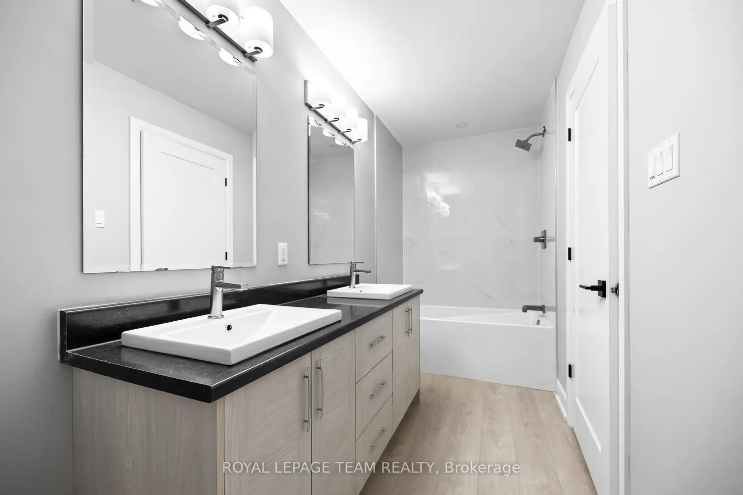 Additional image 16 of 354 Lewis Street