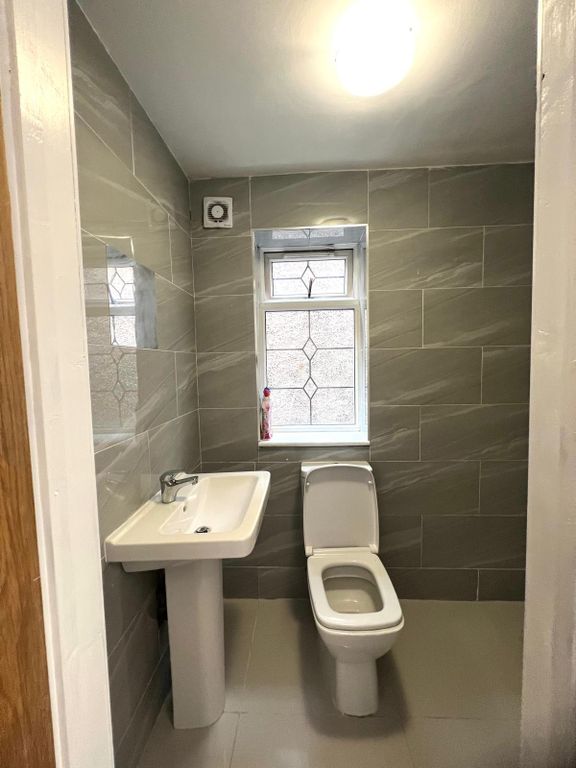 Additional image 24 of 10 bed detached house to rentSomerset Way, Iver SL0