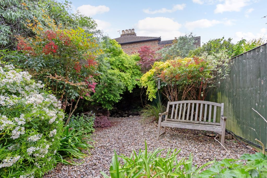 Additional image 18 of 3 bed semi-detached house to rentSt. Marks Road, Windsor SL4