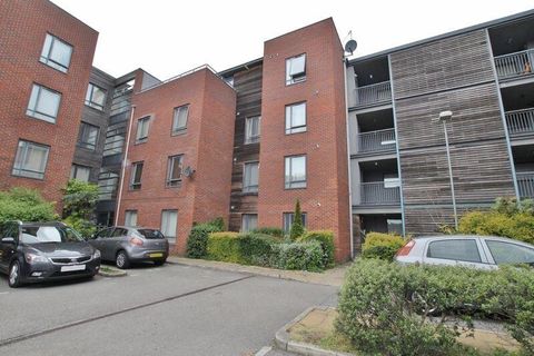 Carlett View, Liverpool L19