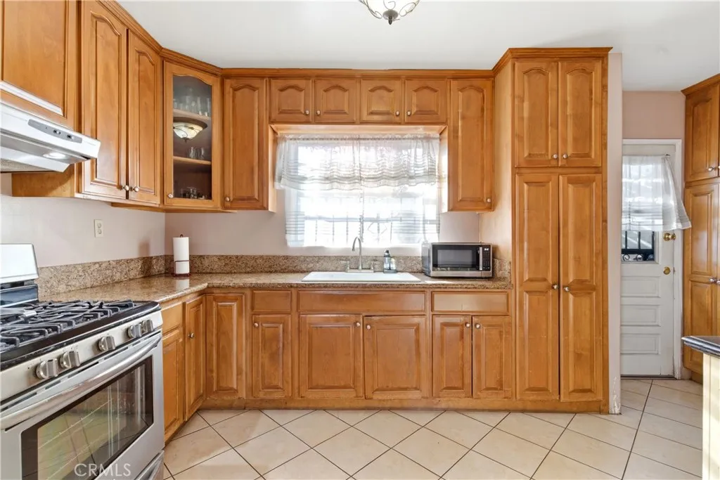 Additional image 13 of 10731 Wright Road, South Gate, CA 90280