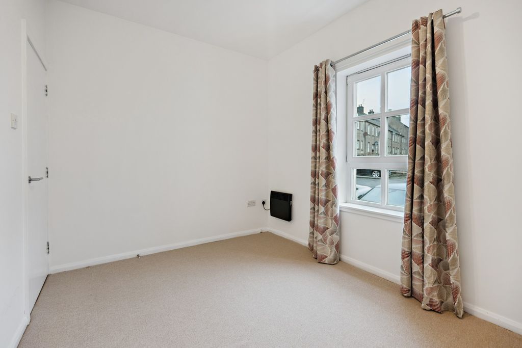 Additional image 8 of 2 bed flat to rentBaker Street, Stirling, Stirlingshire FK8