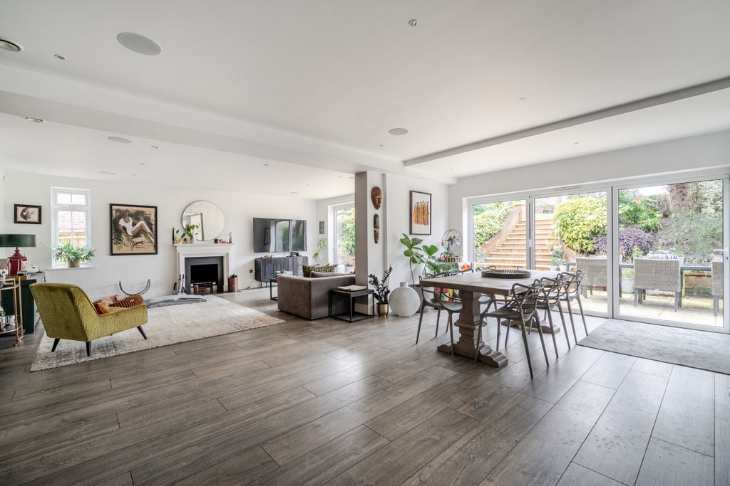 Additional image 33 of 5 bed detached house to rentPelling Hill, Old Windsor, Windsor SL4