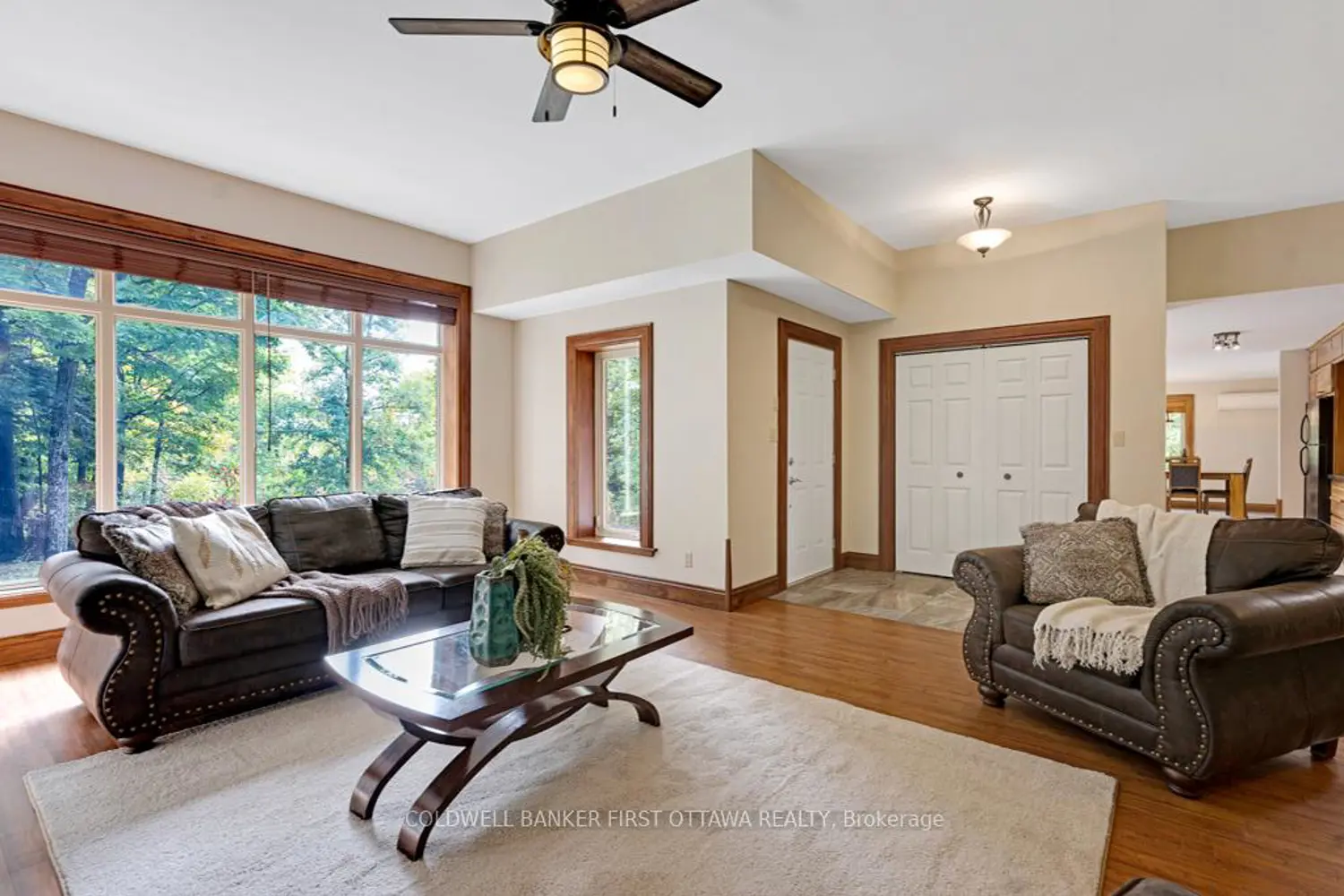 139 Sheil Drive photo 3