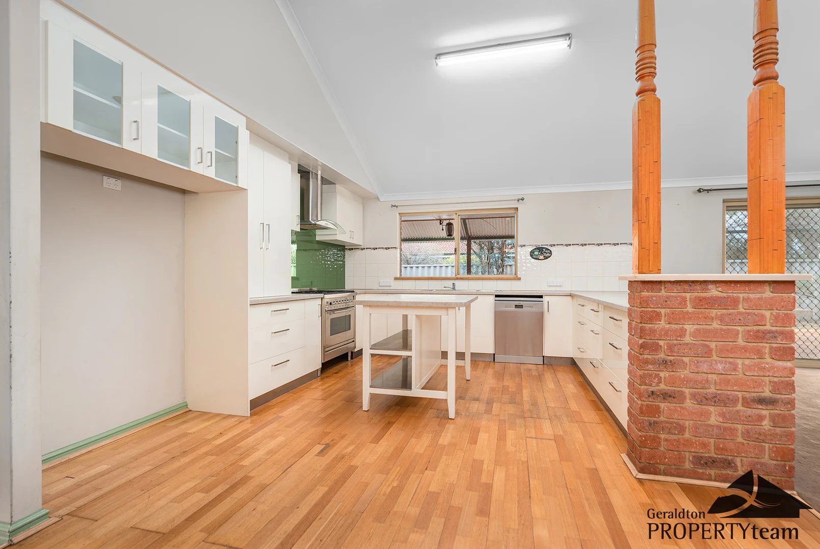 Additional image 5 of 2 Cedar Crescent, Strathalbyn WA 6530