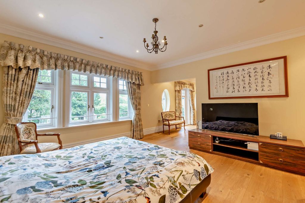 Additional image 12 of 7 bed detached house to rentWindsor Road, Ascot, Berkshire SL5