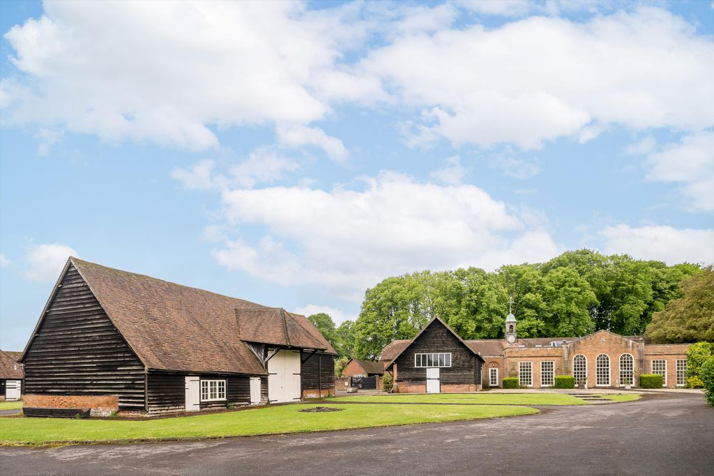 Additional image 12 of 8 bed detached house to rentHampstead Norreys, Newbury, Berkshire RG18