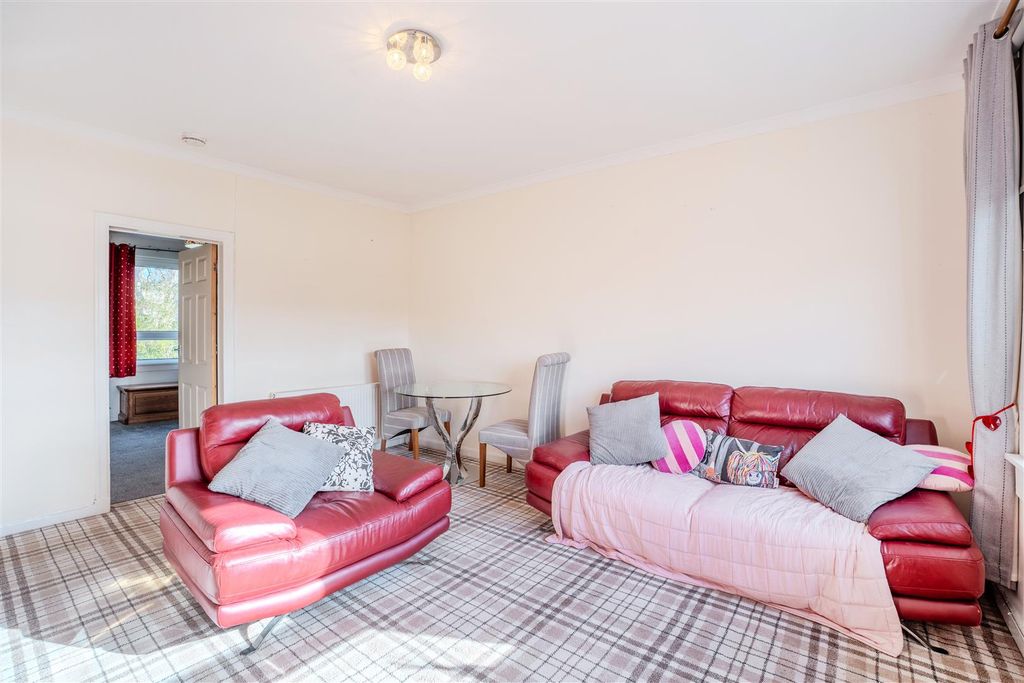 Additional image 6 of 2 bed flat to rentCathcart Road, Rutherglen, Glasgow G73