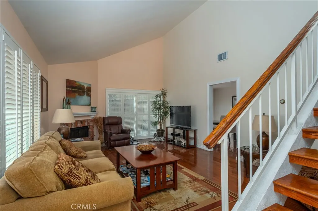 Additional image 5 of 18319 Collins Street Unit 19, Tarzana, CA 91356