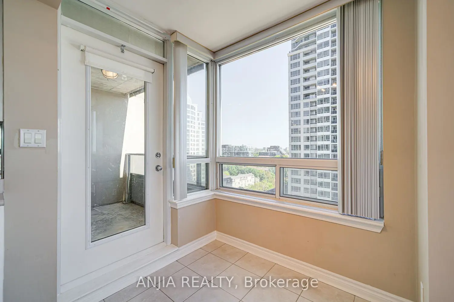 Additional image 10 of 1 Rean Drive 908