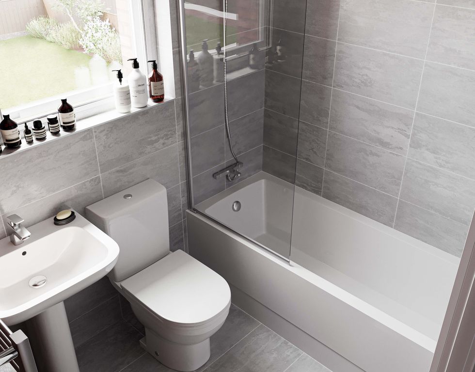 4 bed terraced house to rentHP21 photo 2