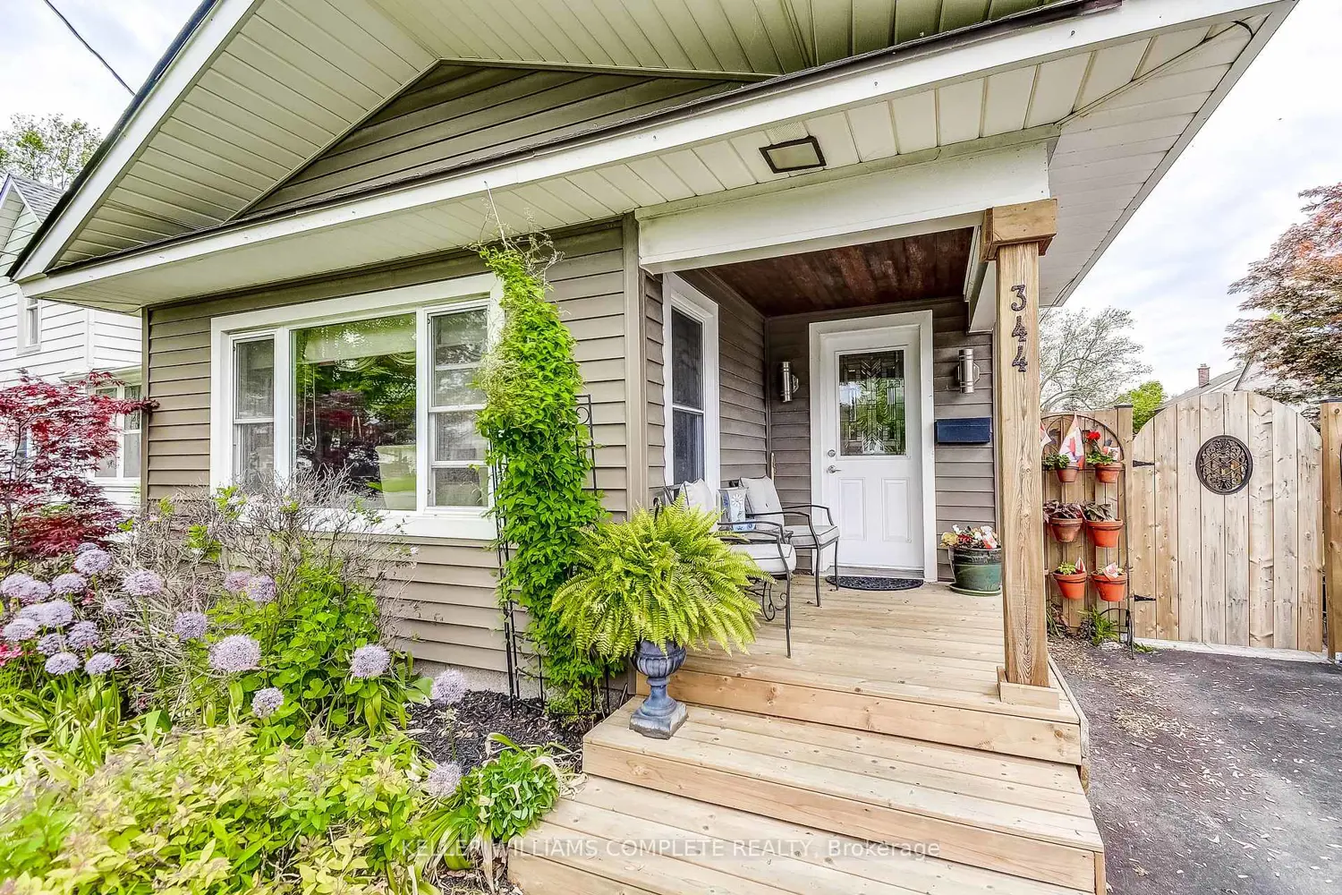 344 Phipps Street photo 3