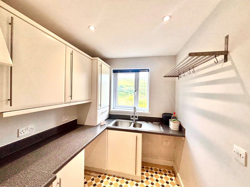 Additional image 6 of 3 bed semi-detached house to rentCwrt Pant Yr Awel, Lewistown, Bridgend CF32
