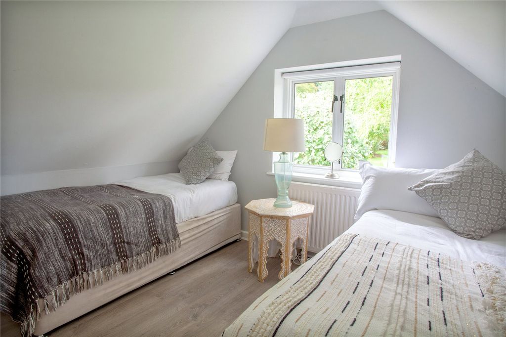 Additional image 18 of 7 bed detached house to rentMill Lane, Kidmore End, Reading RG4