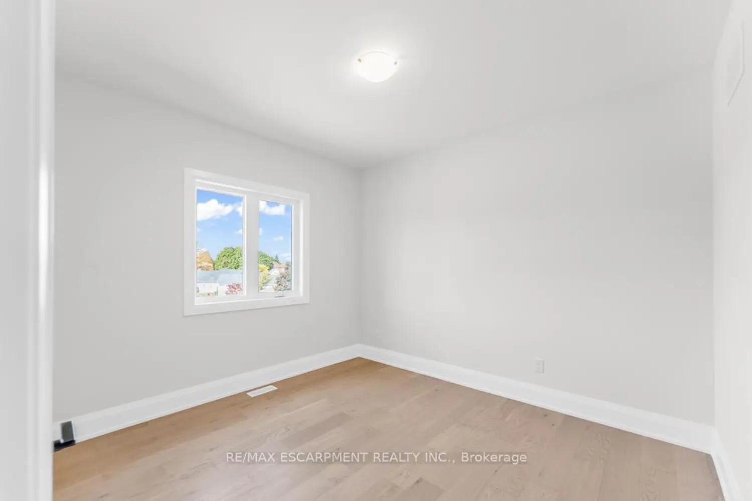 Additional image 12 of 198 Kellogg Avenue