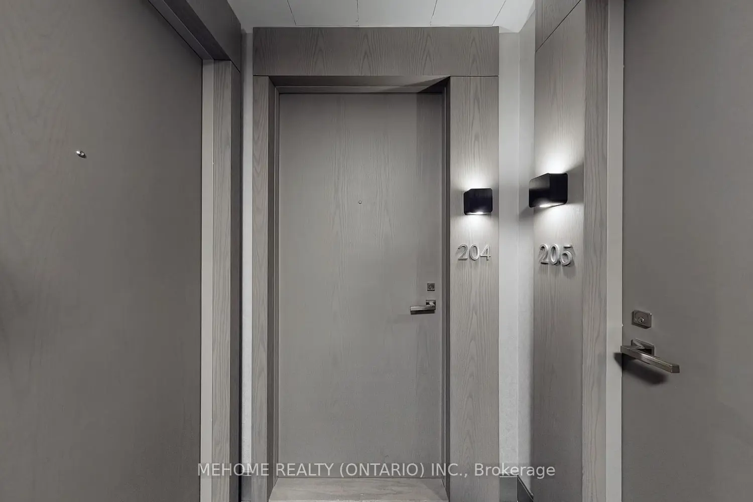 Additional image 4 of 501 St Clair Avenue 204