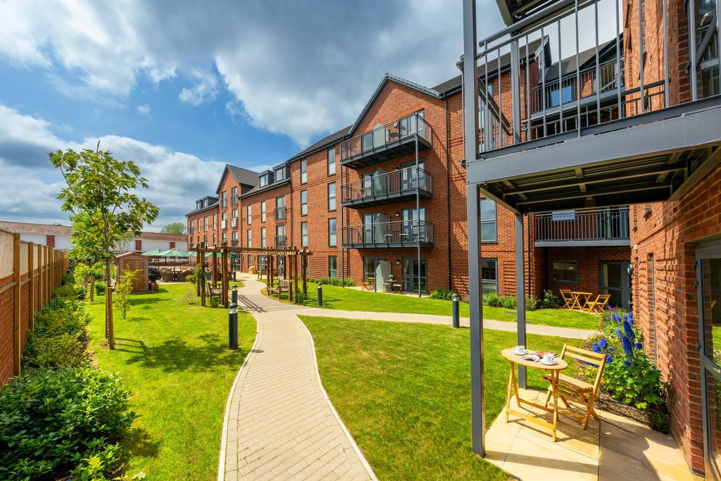 2 bed flat to rentAylesbury HP20 photo 4